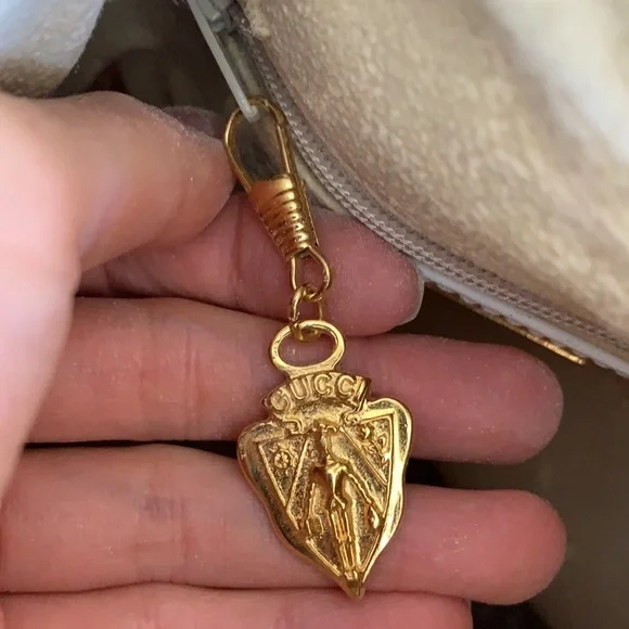 Gucci White and Gold Crossbody Bag - Picture 8 of 8